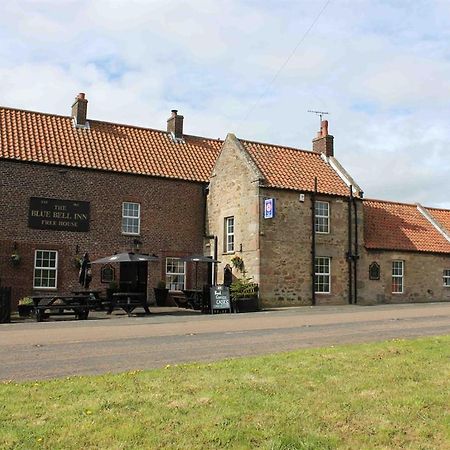 The Blue Bell Crookham Hotel Cornhill on Tweed ภายนอก รูปภาพ